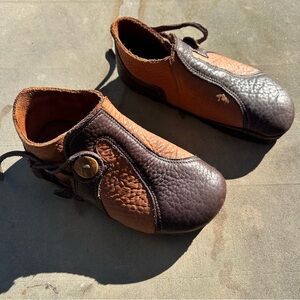 Birk Leather Shoes Women's 9-9.5 Two Tone Brown Tan Artisan Slip-on with Toggle